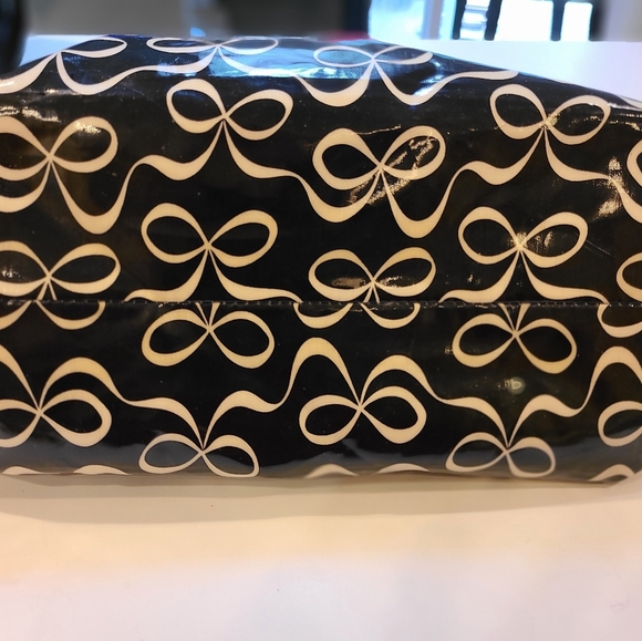 Bkack w/white bows Kate Spade Tote - Picture 5 of 7